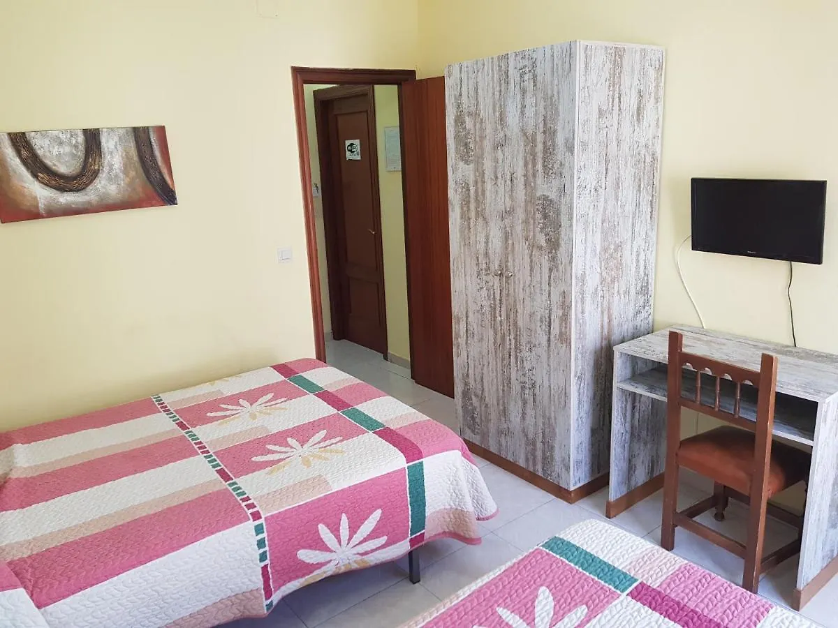 Hostal Virgen Del Rocio Ronda 0*,